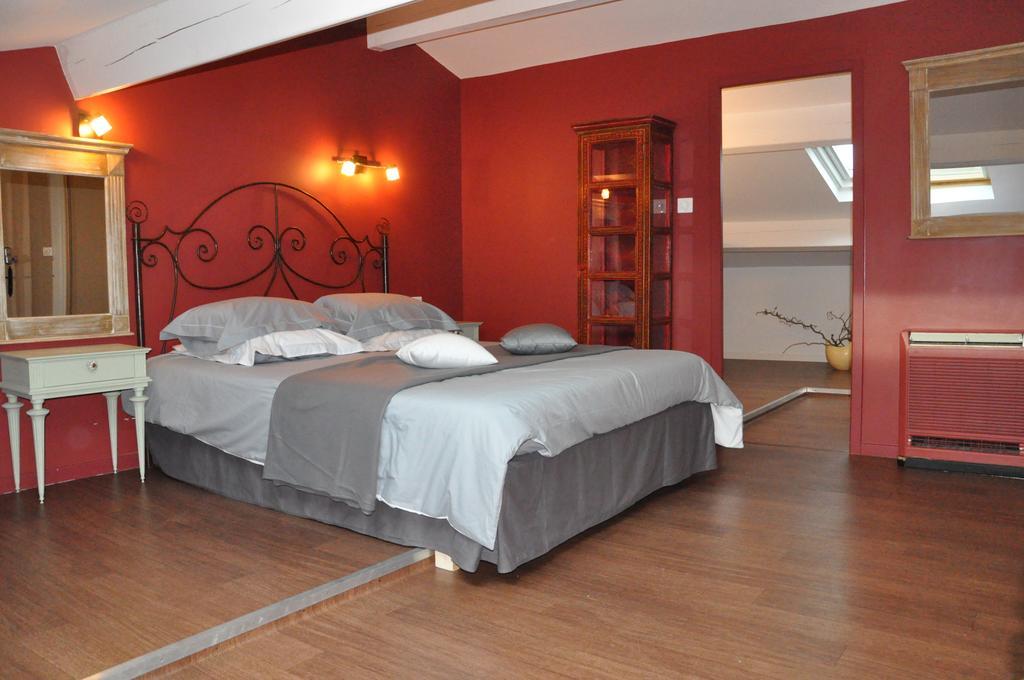 Welke hotels liggen het dichtst bij Luchthaven Parijs-Charles de Gaulle? Caraman Kamer foto